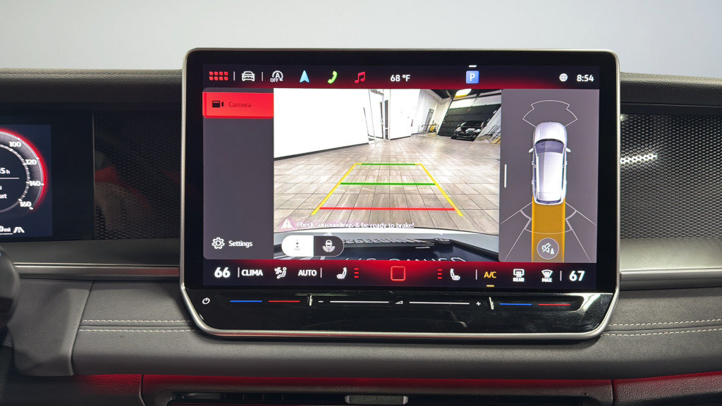Certified 2025 Volkswagen Tiguan SE R-Line AWD/4WD image 26