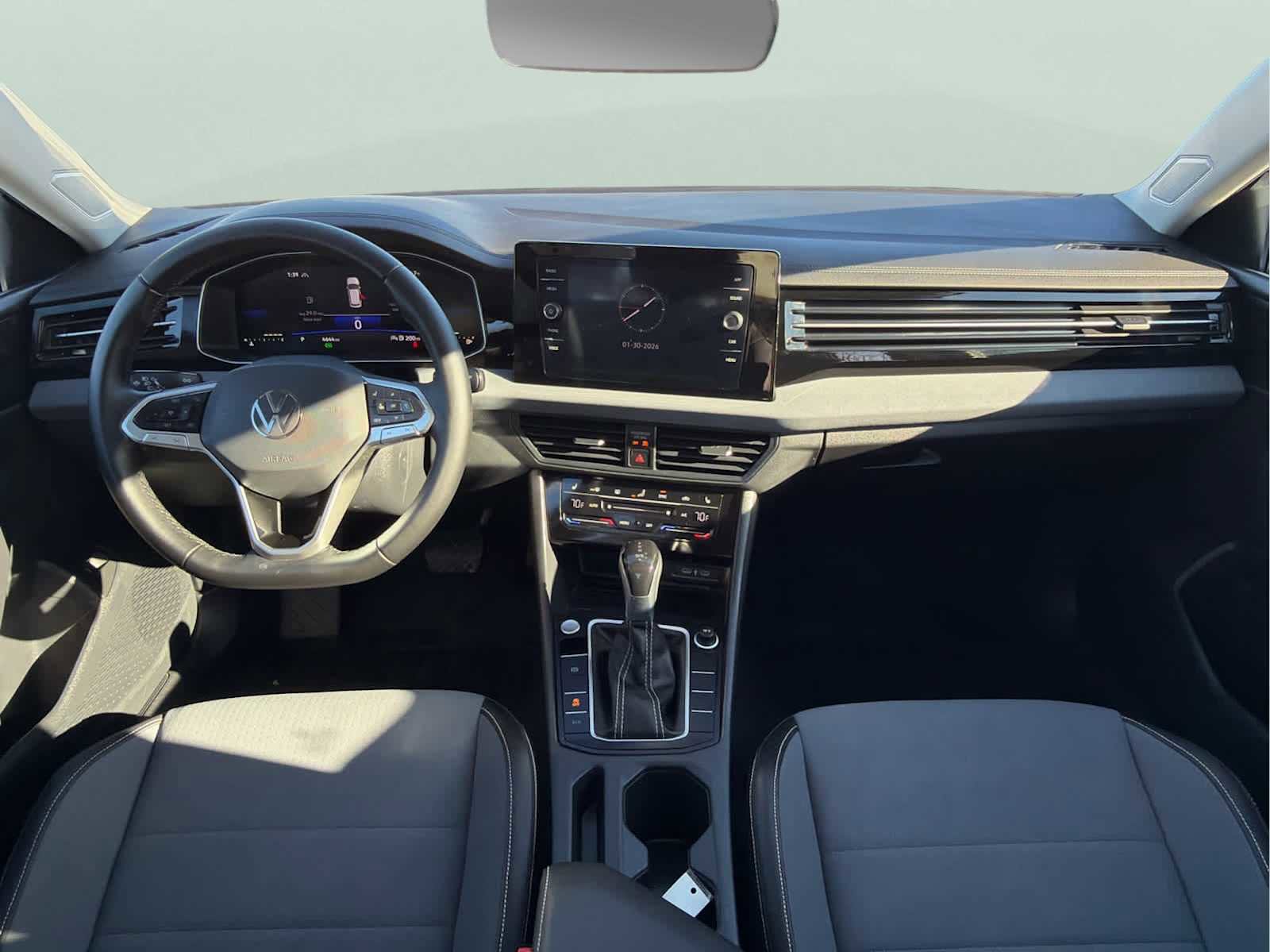 Certified 2025 Volkswagen Jetta SE image 11