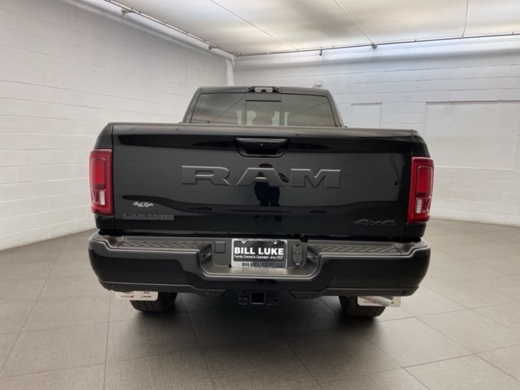 New 2026 RAM 2500 Laramie AWD/4WD image 4