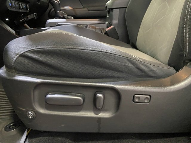 Certified 2021 Toyota Tacoma TRD Off-Road image 15