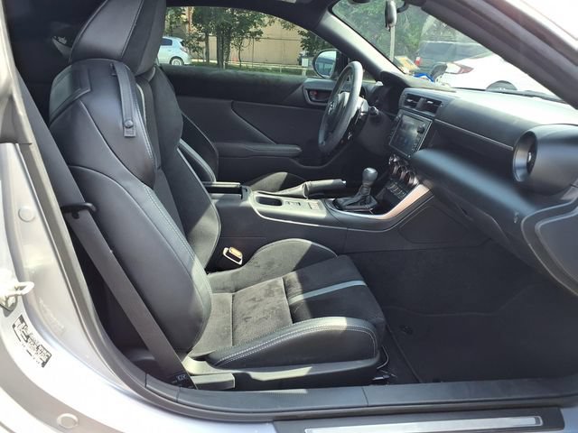 Used 2025 Toyota GR86 Premium RWD image 18