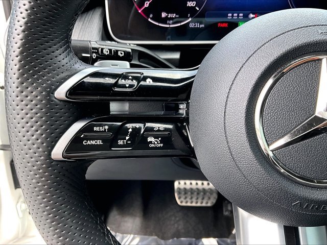 Used 2025 Mercedes-Benz GLC 350e 4MATIC image 20