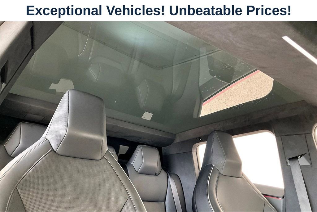 Used 2024 Tesla Cybertruck AWD Crew Cab image 18