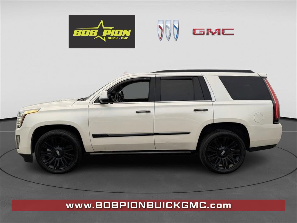 Used 2015 Cadillac Escalade Platinum image 3