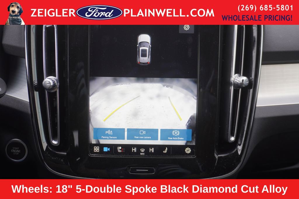 Used 2024 Volvo XC40 B5 Core image 20