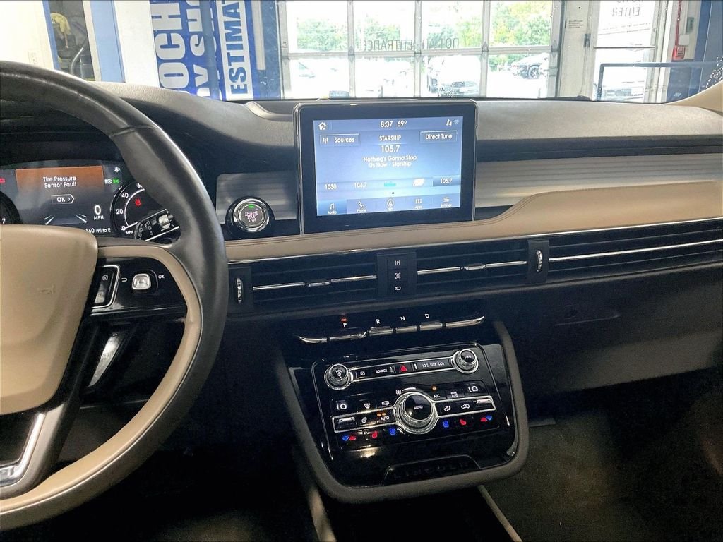 Used 2020 Lincoln Corsair AWD w/ Equipment Group 101A image 18