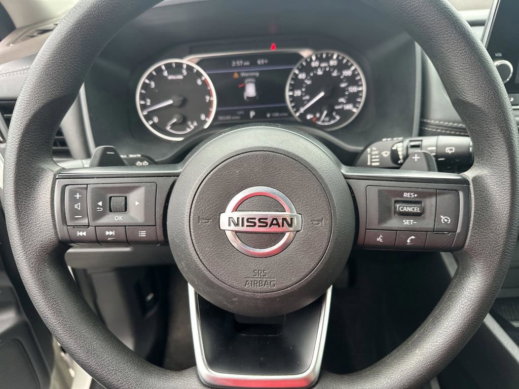 Used 2021 Nissan Rogue S image 31