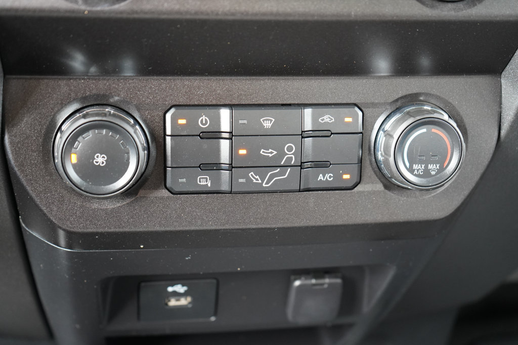 Used 2019 Ford F550 4x4 Regular Cab Super Duty image 18