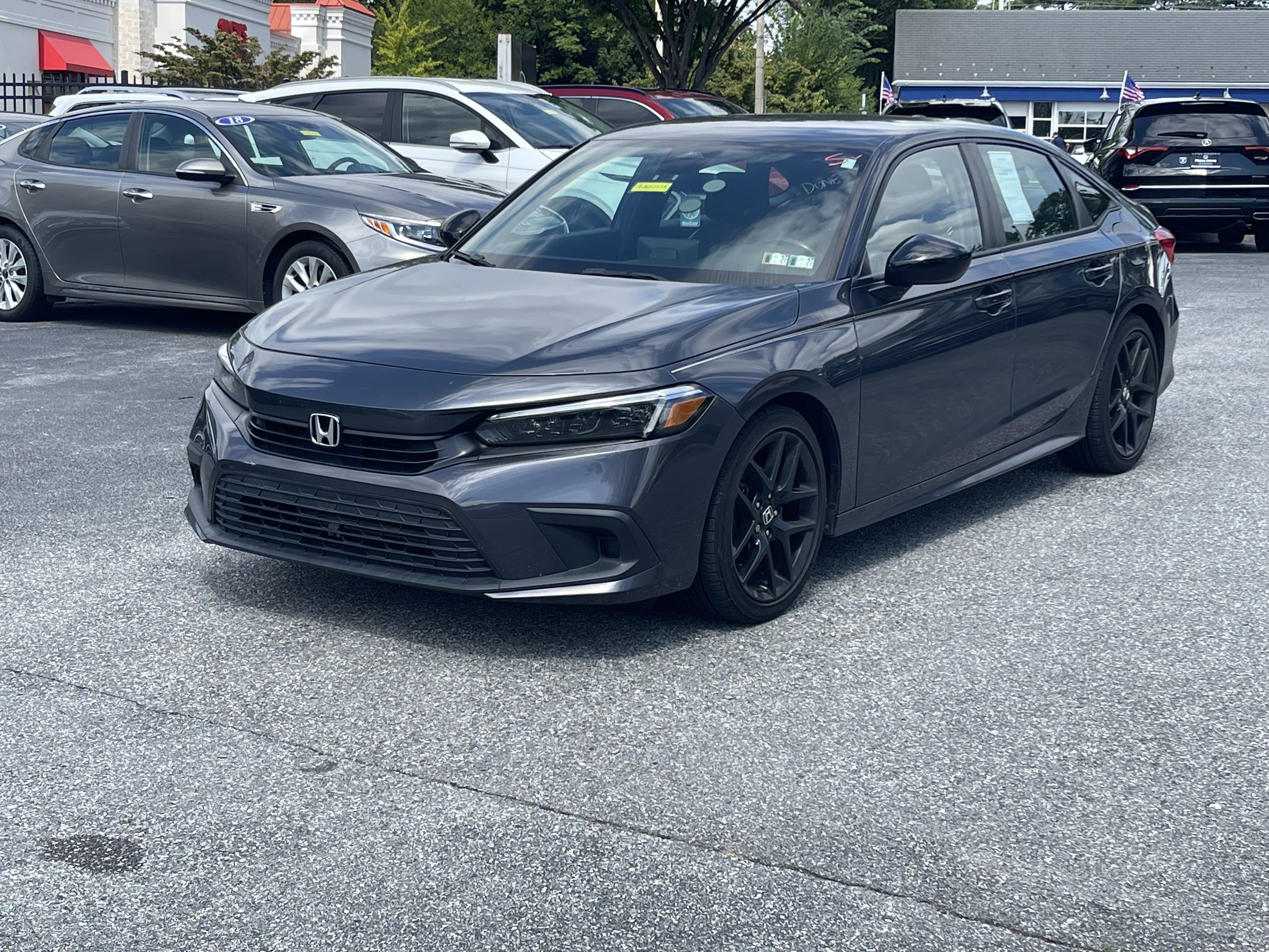 Used 2022 Honda Civic Sport image 2