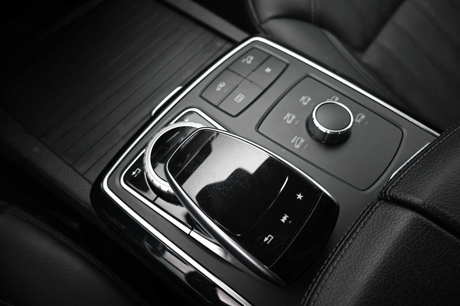 Used 2019 Mercedes-Benz GLS 450 4MATIC image 11