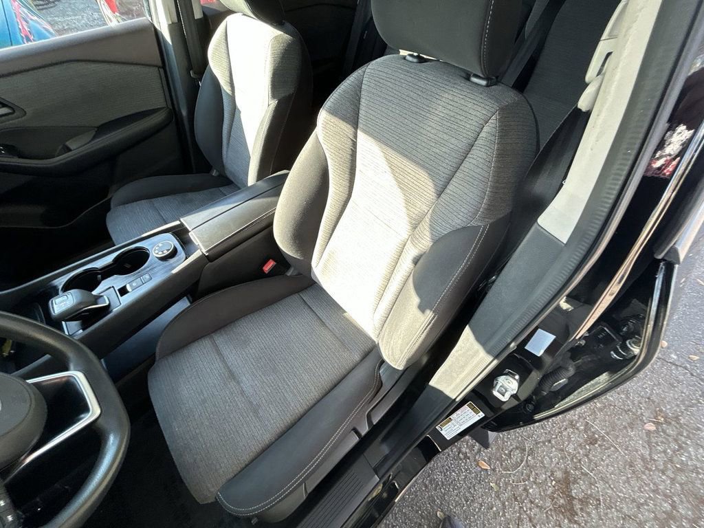 Used 2021 Nissan Rogue S AWD/4WD image 14