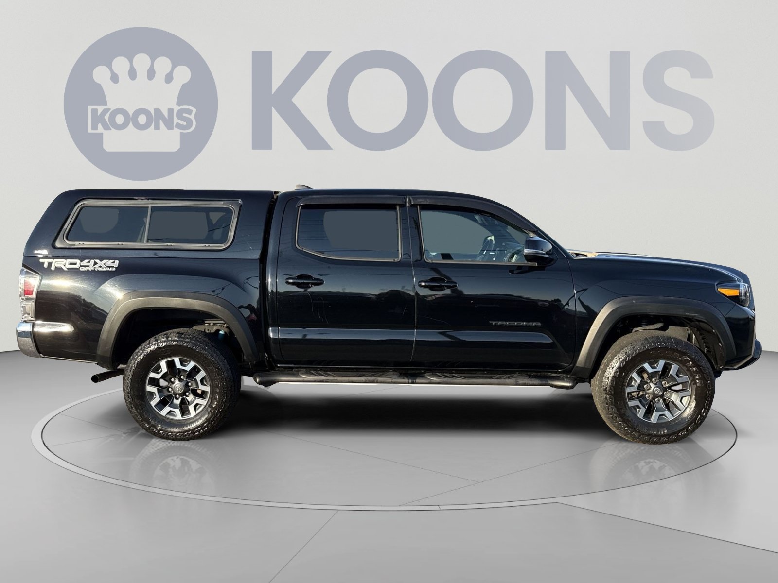Used 2022 Toyota Tacoma TRD Off-Road AWD/4WD image 8