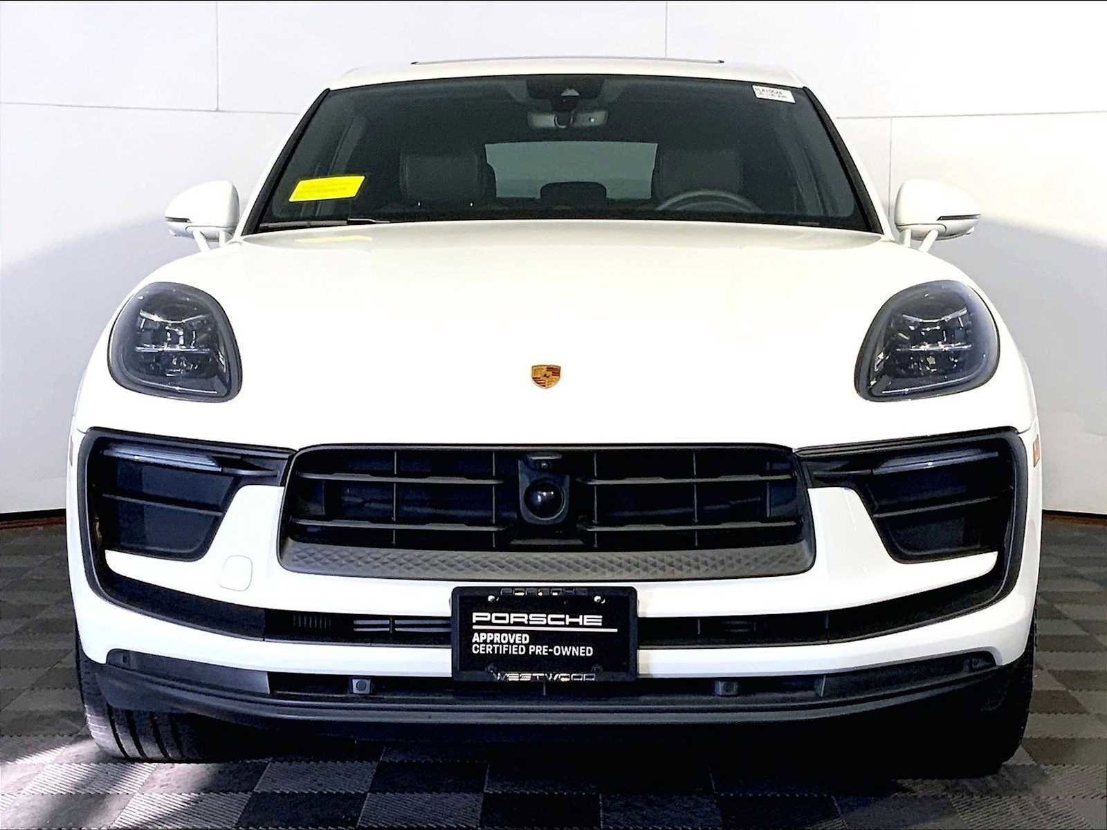 Certified 2023 Porsche Macan AWD/4WD image 10