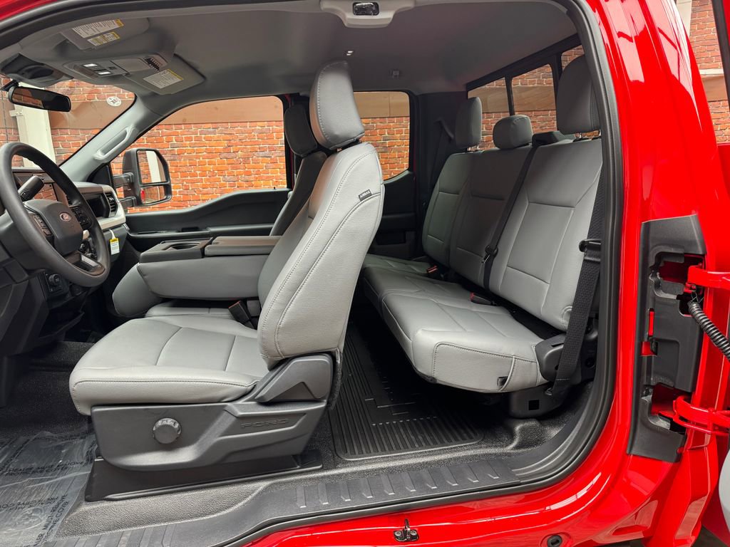 New 2026 Ford F350 XL w/ XL Chrome Package image 25