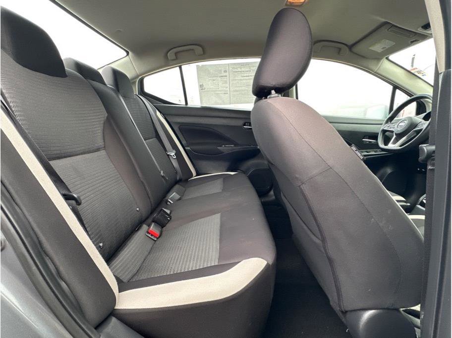 Used 2021 Nissan Versa SV image 12