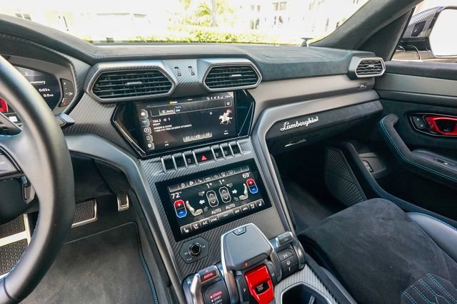 Used 2023 Lamborghini Urus Performante image 70