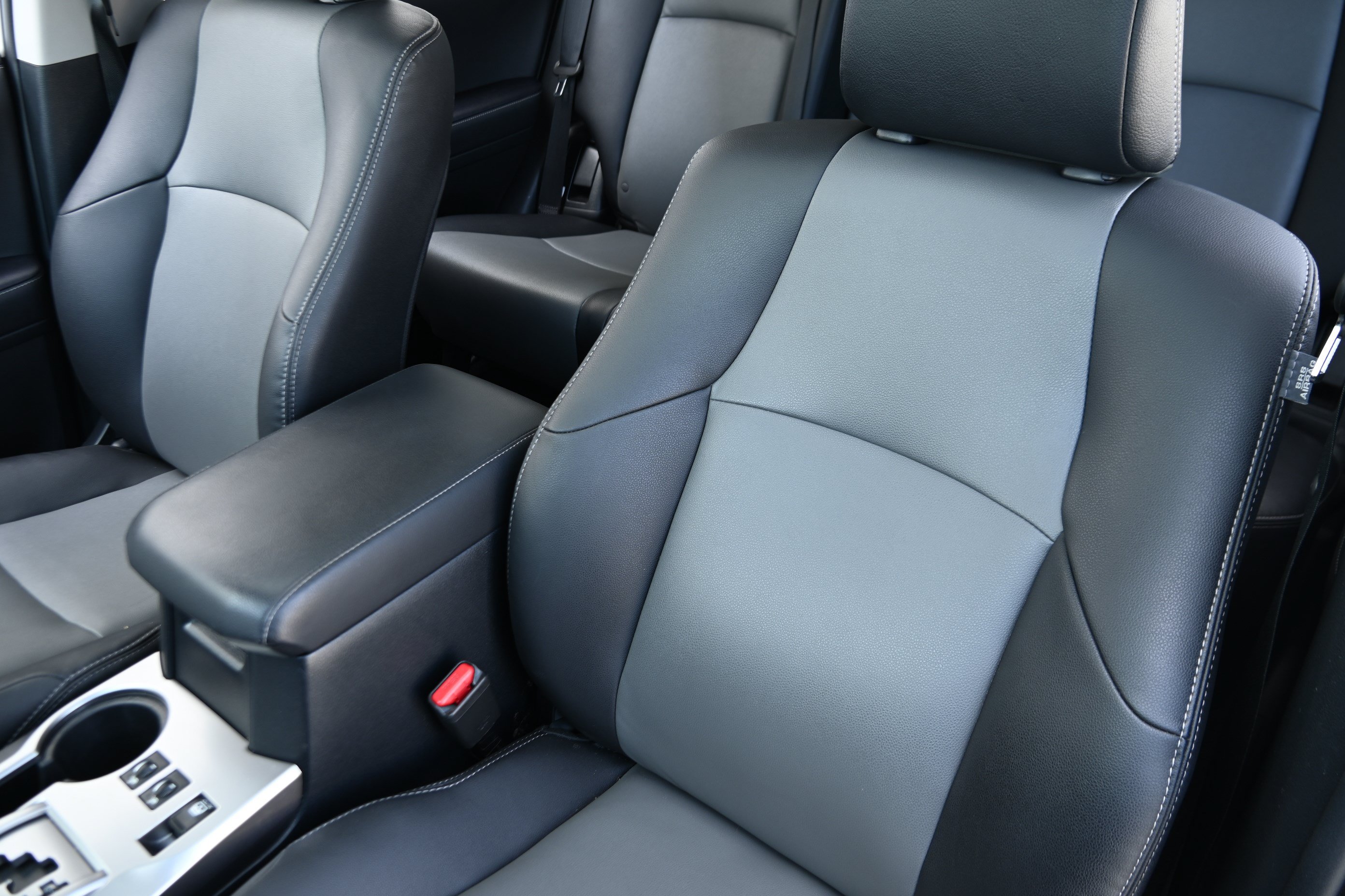 Used 2023 Toyota 4Runner SR5 Premium w/ Moonroof Package AWD/4WD image 11