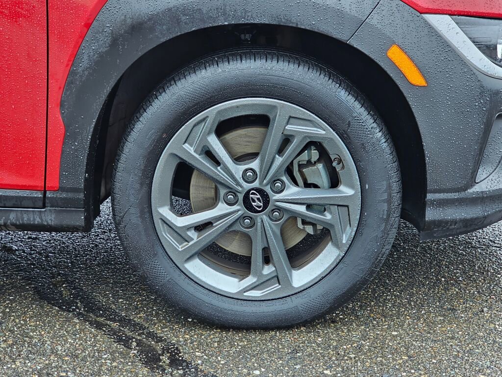 Used 2023 Hyundai Kona SEL image 9