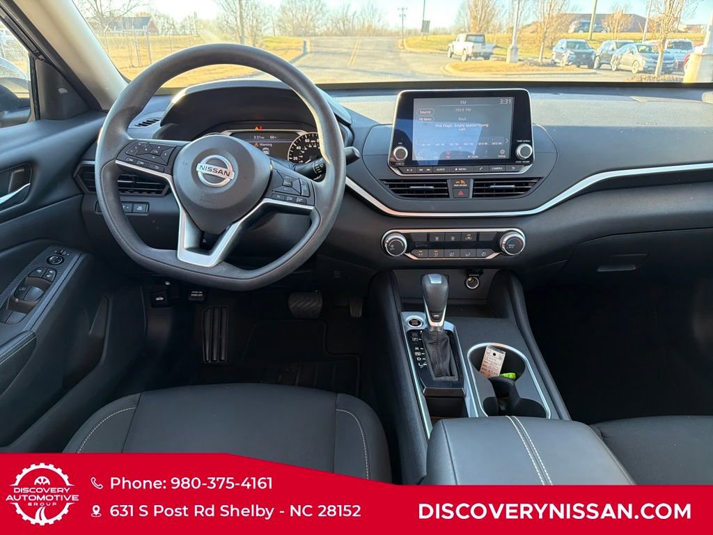Certified 2022 Nissan Altima 2.5 SV FWD image 32