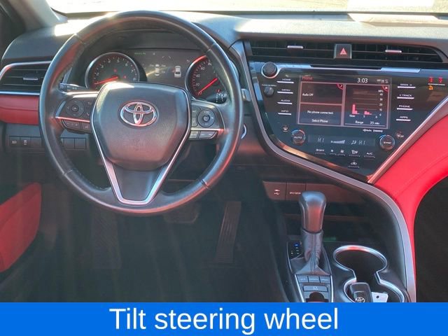 Used 2018 Toyota Camry XSE image 6