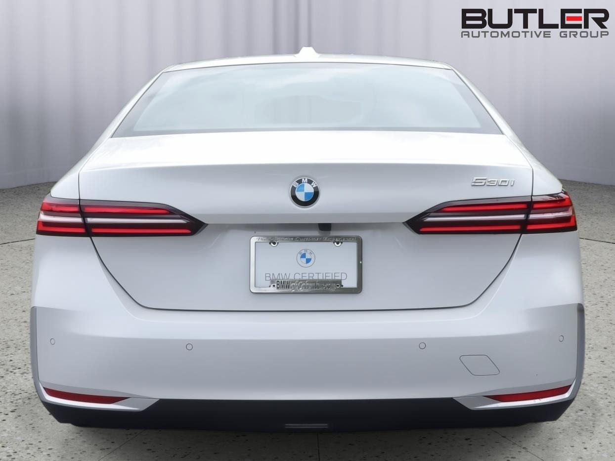 Used 2026 BMW 530i RWD image 7