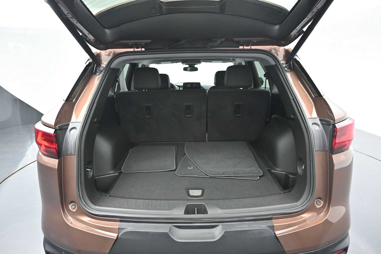 Used 2023 Chevrolet Blazer LT AWD/4WD image 6