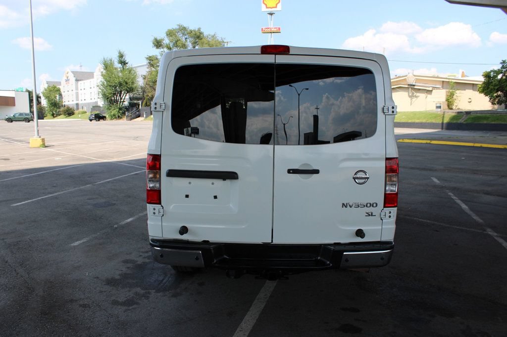 Used 2018 Nissan NV 3500 SL RWD image 7