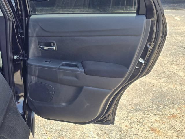 Used 2023 Mitsubishi Outlander Sport AWD image 14