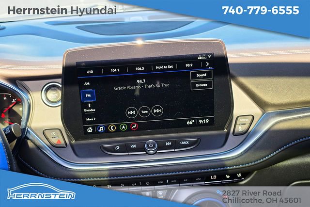 Used 2025 Chevrolet Blazer RS w/ Driver Confidence II Package FWD image 9