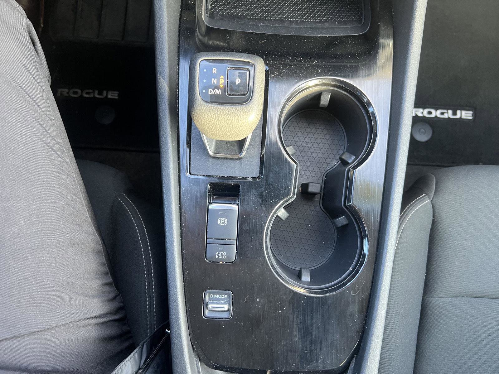 Used 2023 Nissan Rogue S image 21