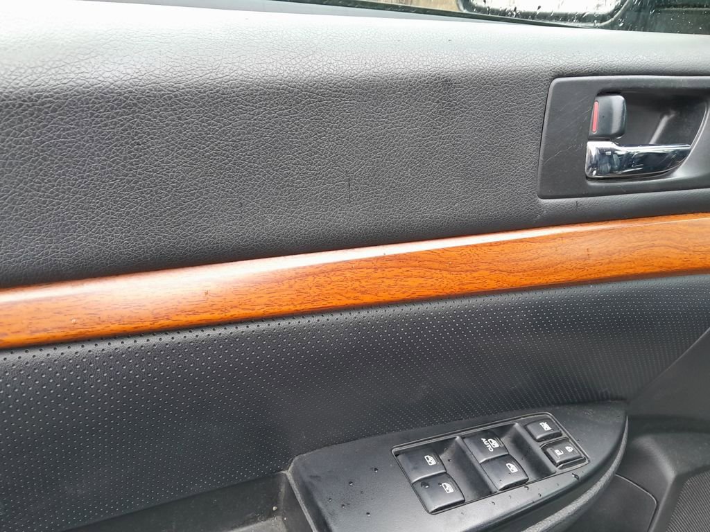 Used 2013 Subaru Outback 3.6R Limited image 12