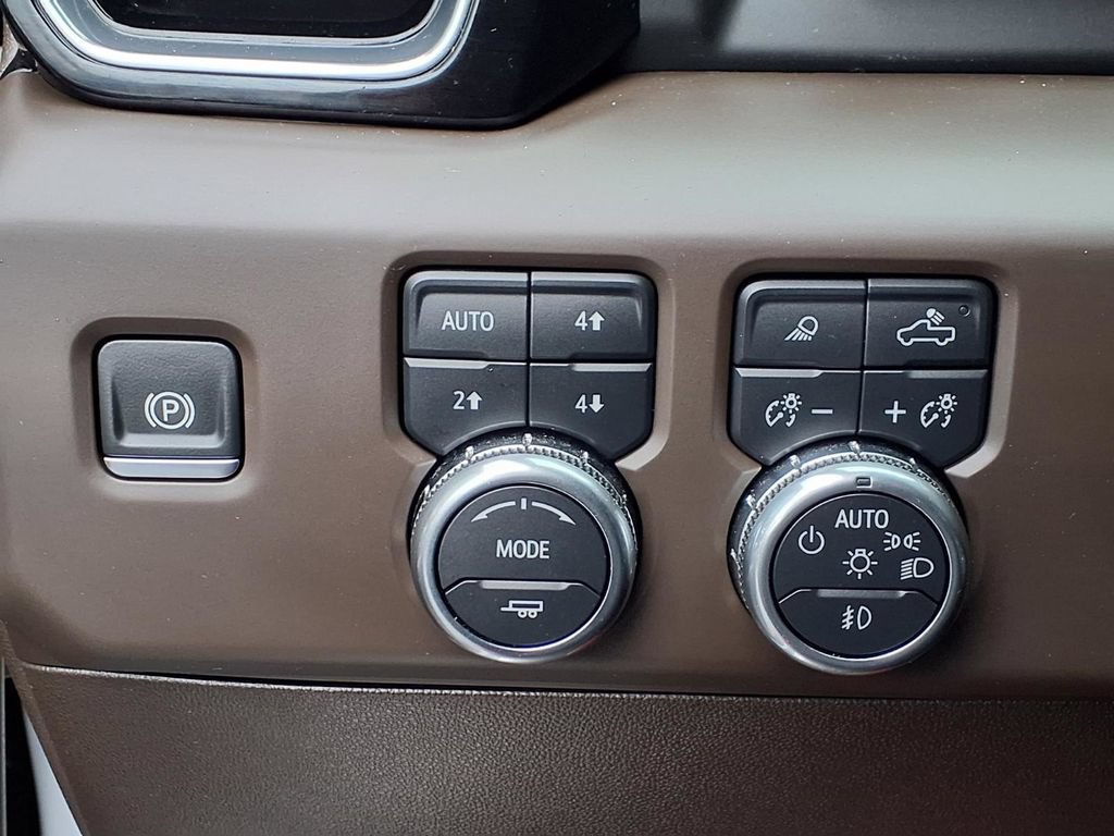 Certified 2024 GMC Sierra 1500 Denali w/ Denali Reserve Package AWD/4WD image 11