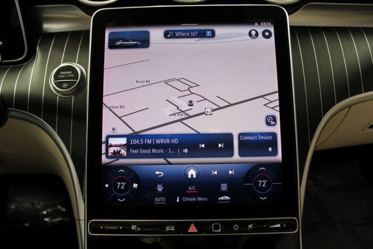 Used 2024 Mercedes-Benz C 300 4MATIC Sedan w/ Exclusive Trim Package image 22