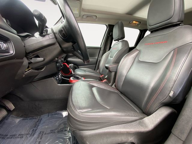Used 2022 Jeep Renegade Trailhawk w/ Sun/Sound Group image 9