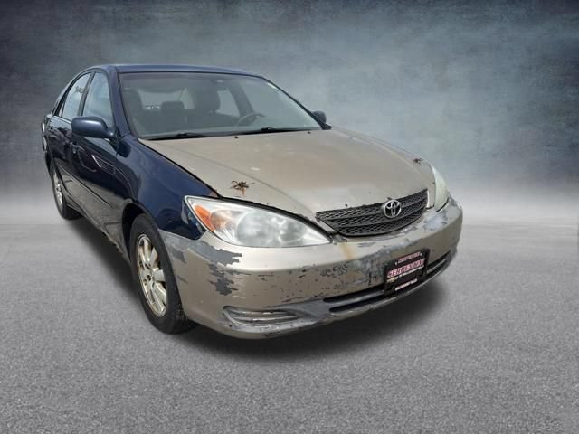 Used 2002 Toyota Camry XLE FWD image 4