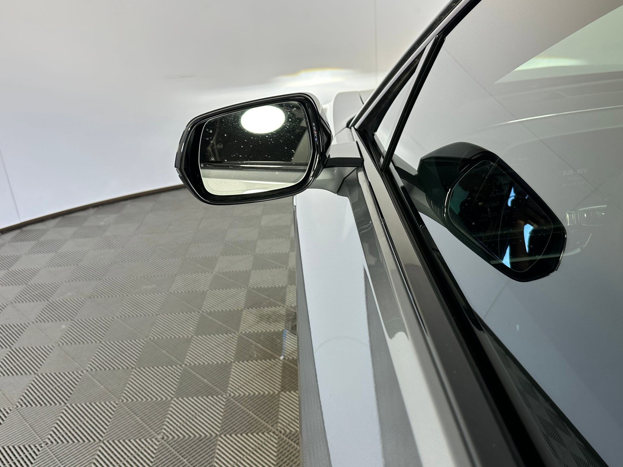 Used 2024 Cadillac Lyriq Sport image 20