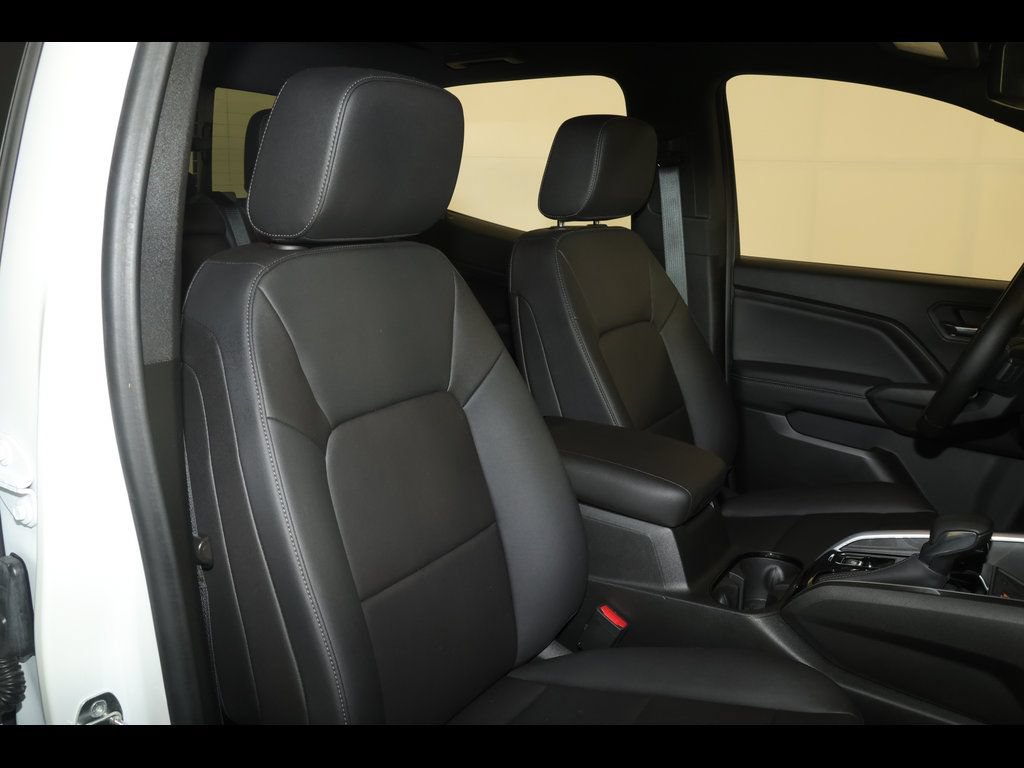 Used 2023 Chevrolet Colorado LT w/ LT Convenience Package III AWD/4WD image 34