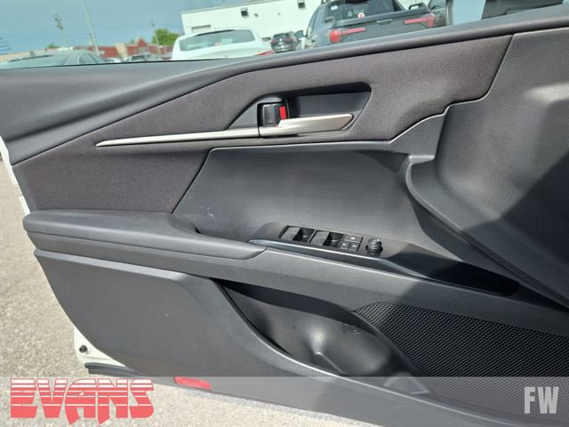 Used 2025 Toyota Camry LE FWD image 17
