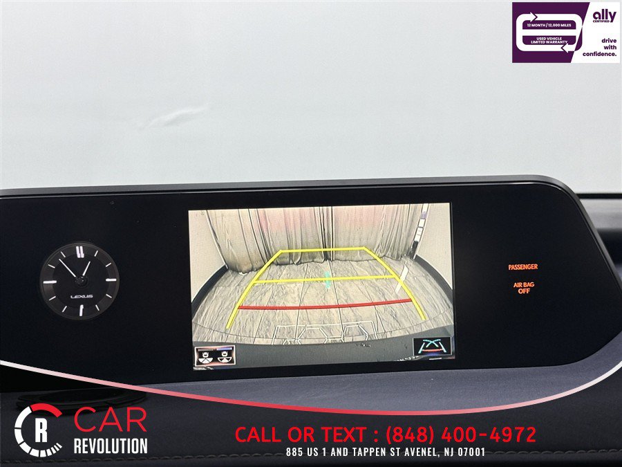 Used 2022 Lexus UX 250h w/ Premium Package AWD/4WD image 23