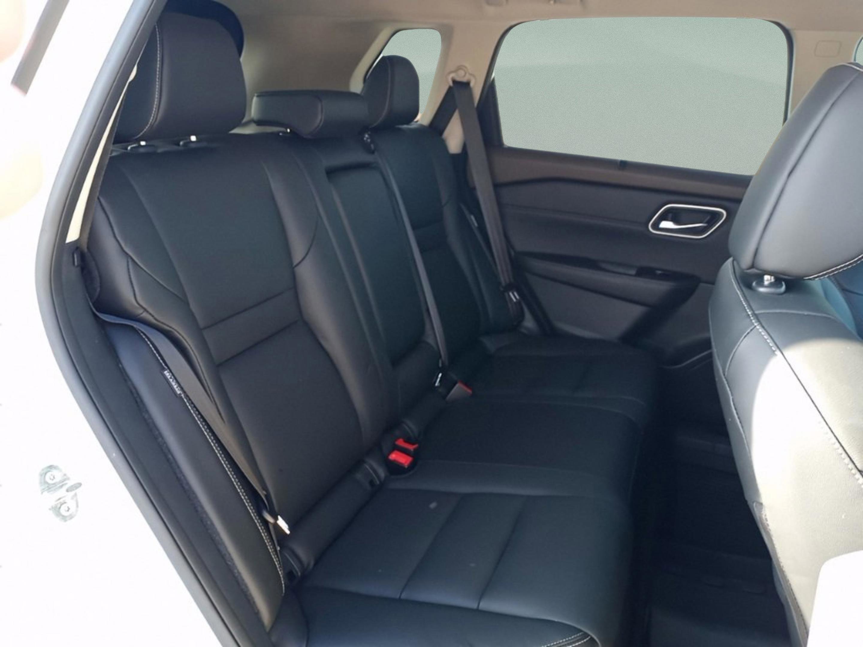 Used 2021 Nissan Rogue SL w/ Premium Package image 30