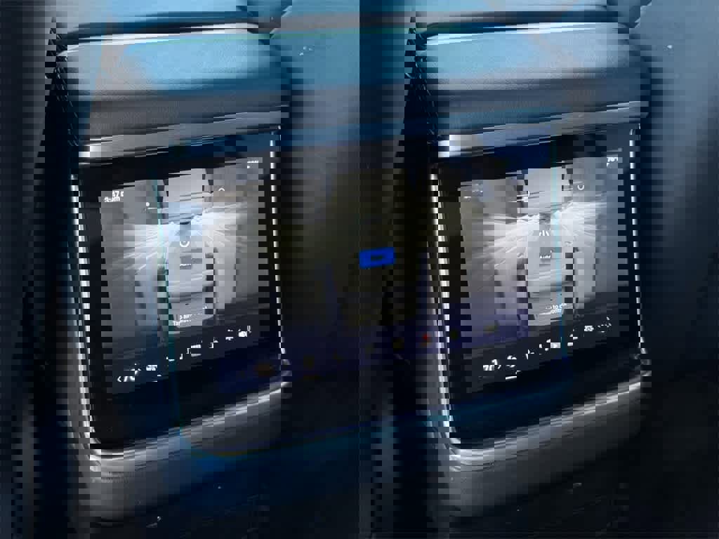 Used 2022 Tesla Model X Plaid image 30