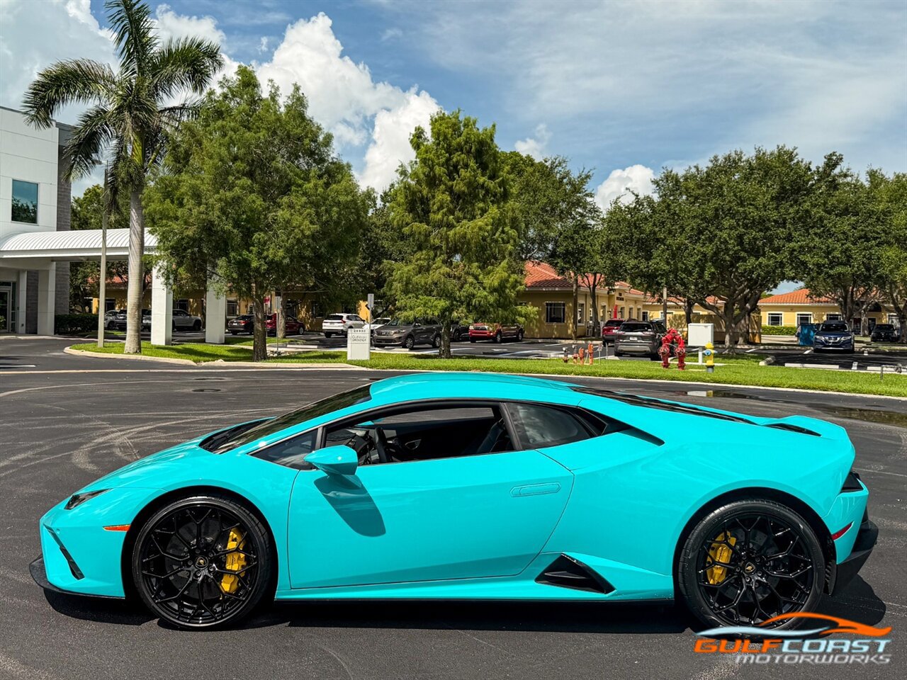 Used 2021 Lamborghini Huracan EVO RWD image 42
