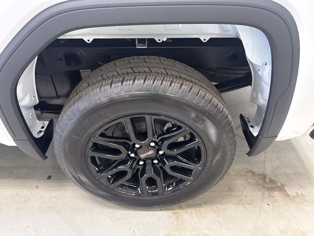 New 2026 GMC Sierra 1500 Pro w/ Graphite Edition AWD/4WD image 22