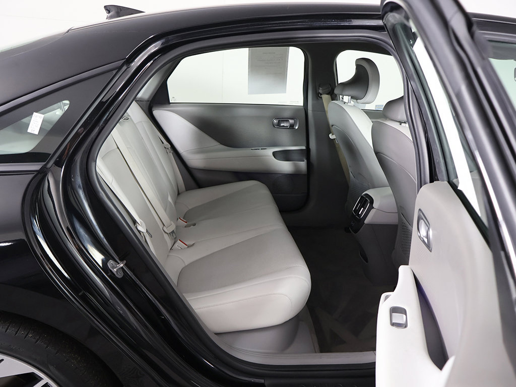 Used 2024 Hyundai Ioniq 6 SEL RWD image 31