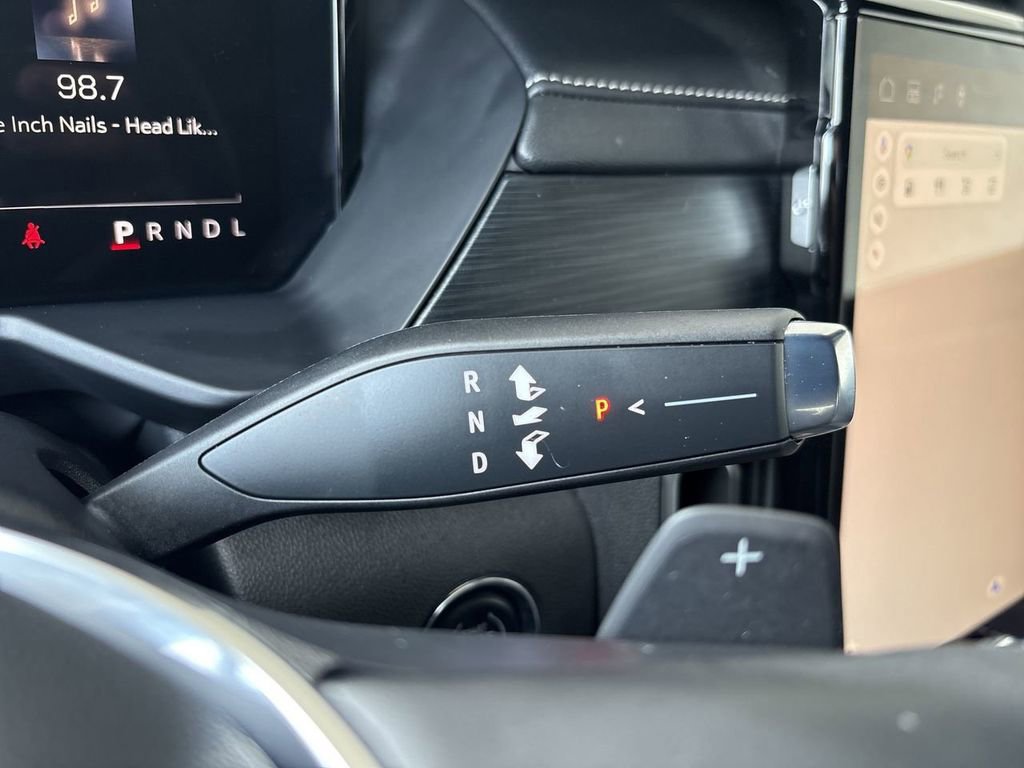 Certified 2025 GMC Acadia Elevation image 16