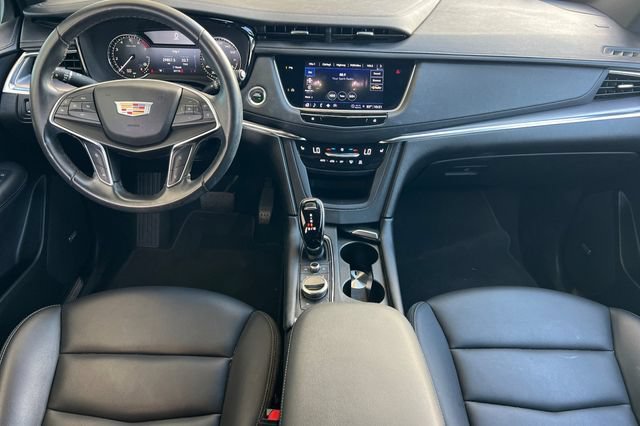 Used 2023 Cadillac XT5 Luxury FWD image 16
