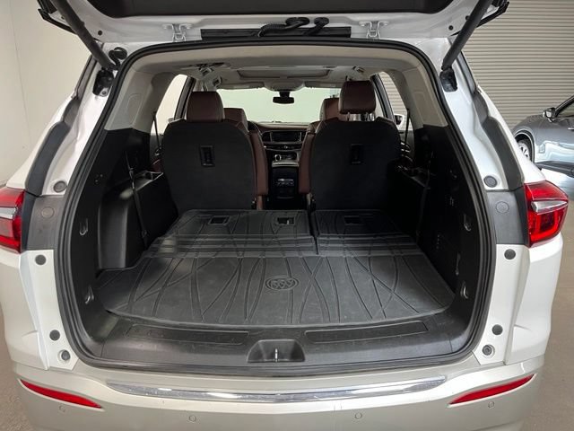 Used 2019 Buick Enclave Avenir w/ Avenir Technology Package AWD/4WD image 16