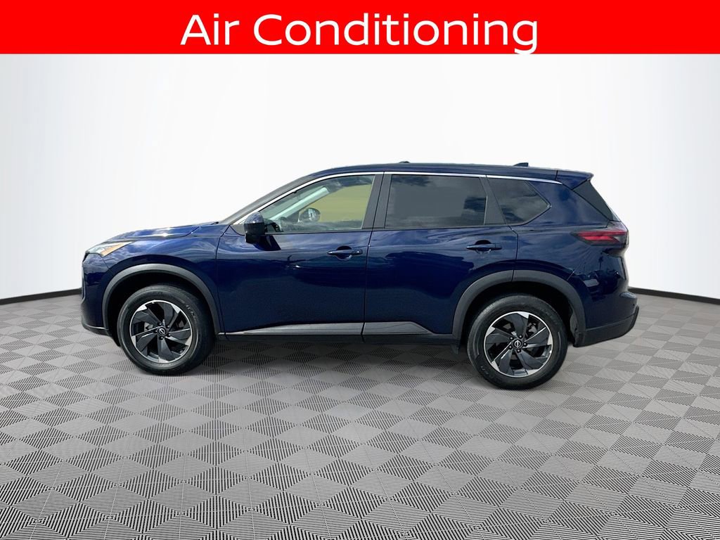 Used 2025 Nissan Rogue SV image 8