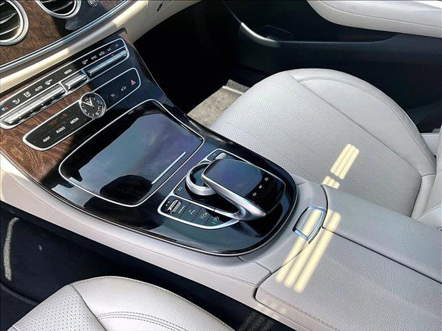 Used 2020 Mercedes-Benz E 350 Sedan image 14