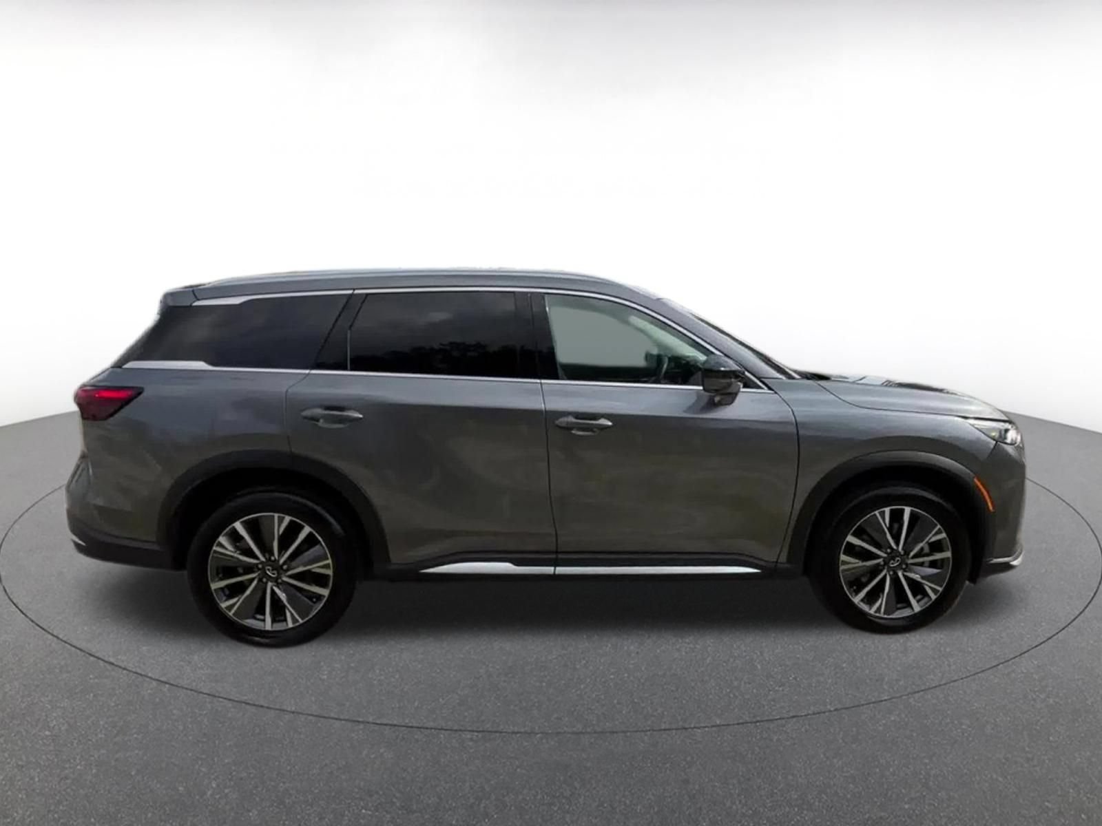 Used 2026 INFINITI QX60 Luxe FWD image 16